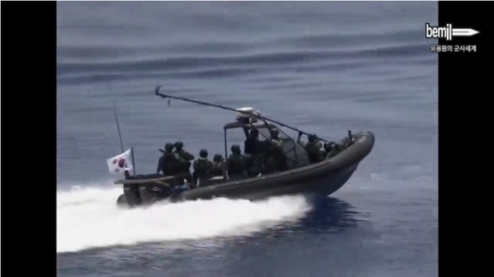 "아덴만 여명" 작전의 대원들의 생생한 이야기.jpgif | 인스티즈