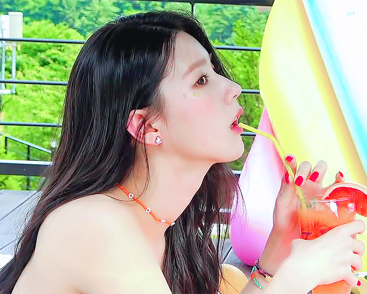 놀토 나온 후 소소하게 반응 있는 여자아이돌 gif | 인스티즈