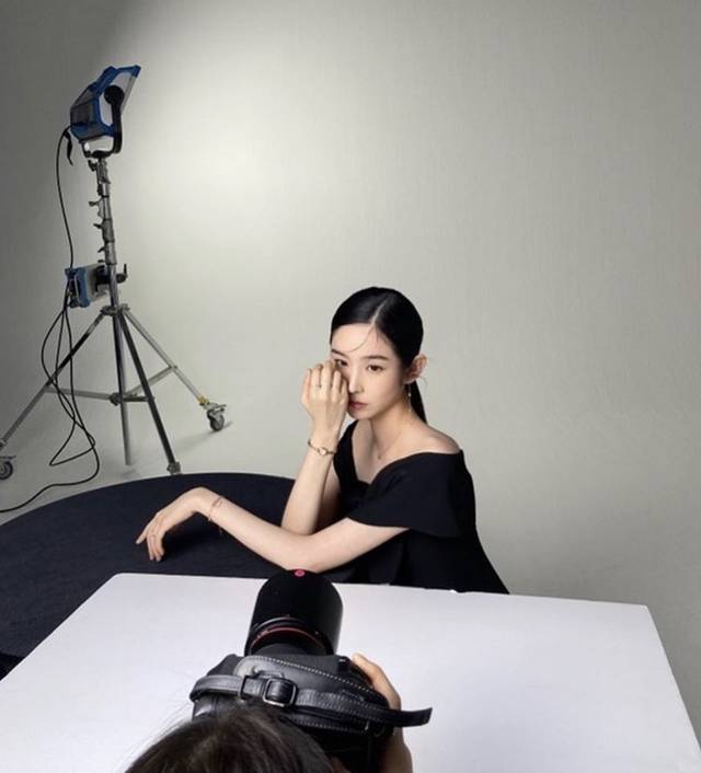 로이드 쥬얼리 새 모델 | 인스티즈