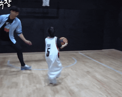 147cm 쏘대장 vs 221cm 하승진 1on1 하이라이트.gif | 인스티즈