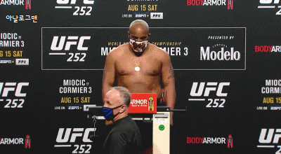 UFC 252 - 스티페 미오치치 VS 다니엘 코미어 공식 계체량, 대면식.gif | 인스티즈