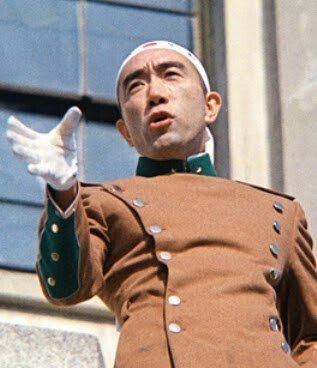 맥아더: 일본은 12세 소년과 같다 | 인스티즈