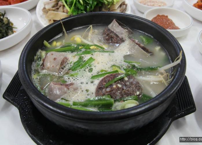 전날 과음한 당신, 친구와 해장겸 식사를 하러 가는데 당신의 선택은? | 인스티즈