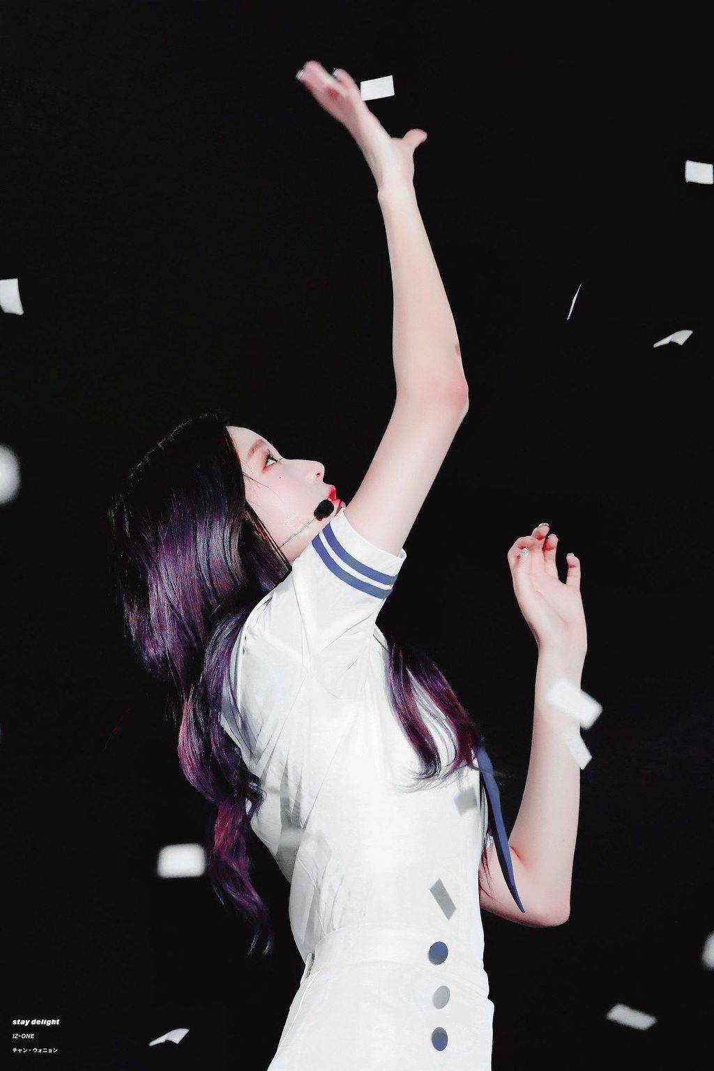 꽃가루를 너무 너무 좋아하는 아이즈원 장원영 | 인스티즈