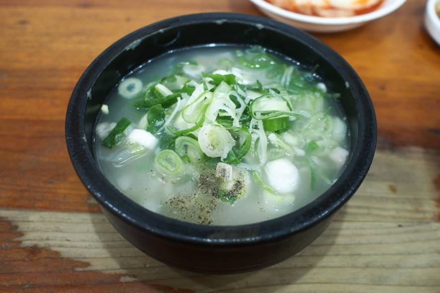 전날 과음한 당신, 친구와 해장겸 식사를 하러 가는데 당신의 선택은? | 인스티즈