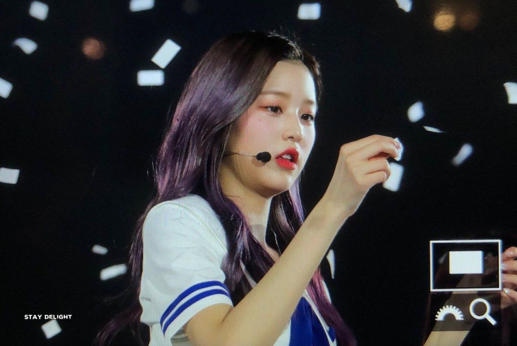 꽃가루를 너무 너무 좋아하는 아이즈원 장원영 | 인스티즈