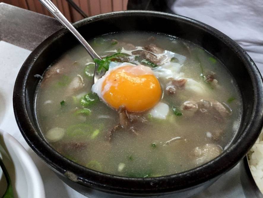 전날 과음한 당신, 친구와 해장겸 식사를 하러 가는데 당신의 선택은? | 인스티즈