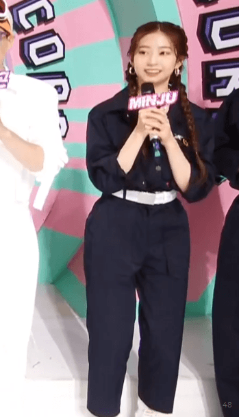 대형 신인 싹쓰리 때문에 긴장하는 아이즈원 김민주 | 인스티즈