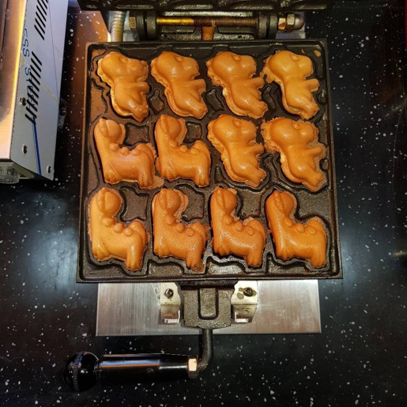 경남 고성 공룡엑스포에서 판다는 공룡빵..jpg | 인스티즈