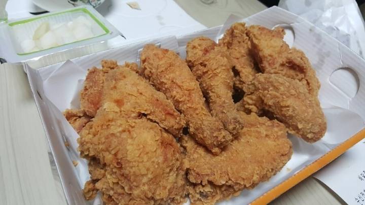 후라이드치킨이 가장 맛있는 치킨 브랜드는??? | 인스티즈