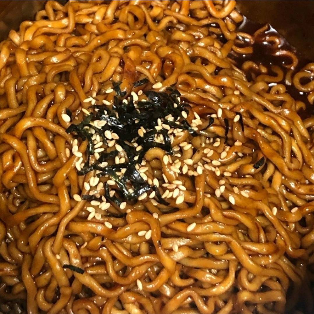 섞어먹는 라면 조합 중 인기 1~2위를 다투는 조합 | 인스티즈