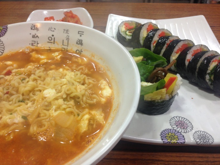 본인 부대에서 휴가 복귀하는 날 먹었던 외식 메뉴는? | 인스티즈