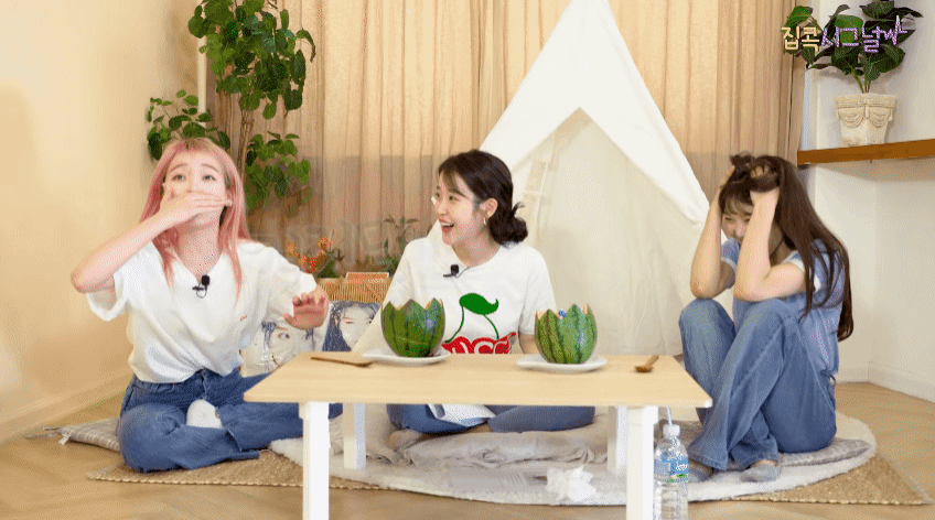 안만났으면 서운할뻔했던 오마이걸과 아이유의 오랜 랜선 언급들 | 인스티즈