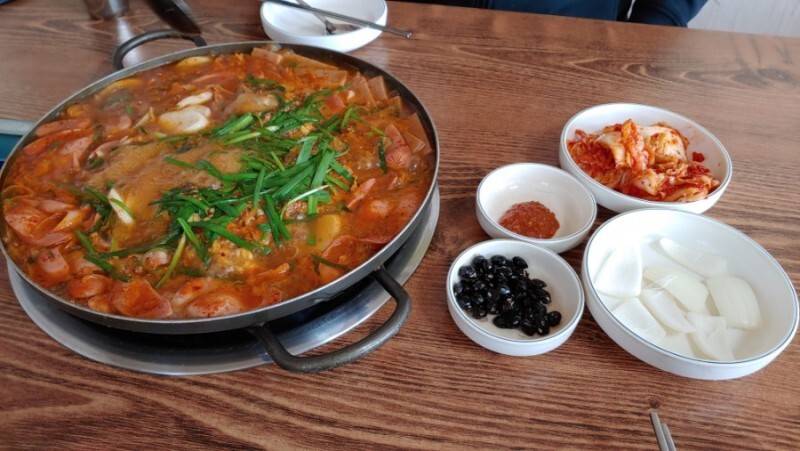 김치찌개보다 은근 좋아하는 사람 많은 찌개 | 인스티즈