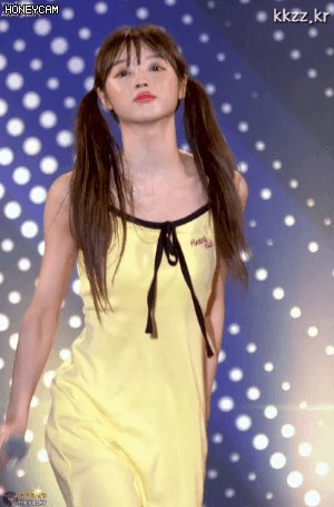 땀 흘리는 오마이걸 유아 | 인스티즈