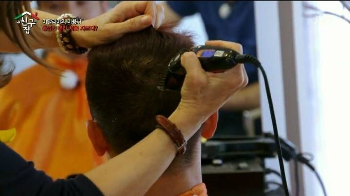 직모 처음 접한 이태리 미용사 대참사..jpg | 인스티즈