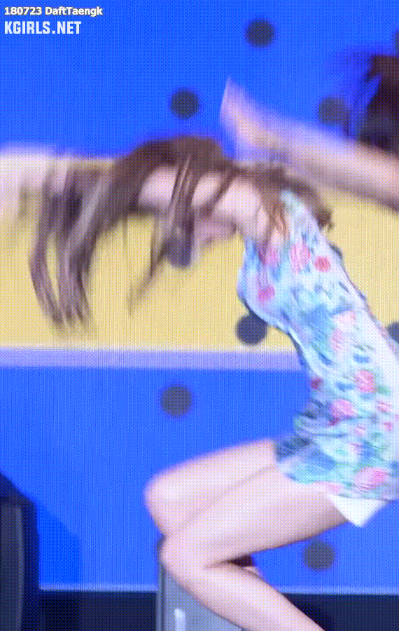 주관적인 사나 최고의 의상.gif | 인스티즈