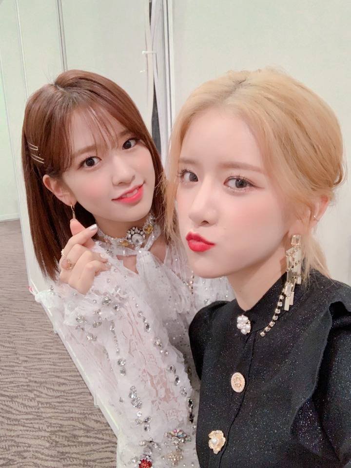 다른 걸그룹 SNS에 올라온 아이즈원 멤버들 & 친해진 계기.jpg | 인스티즈