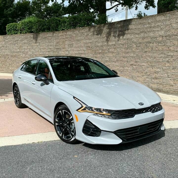 미국 매장에 입고된 기아 K5 | 인스티즈