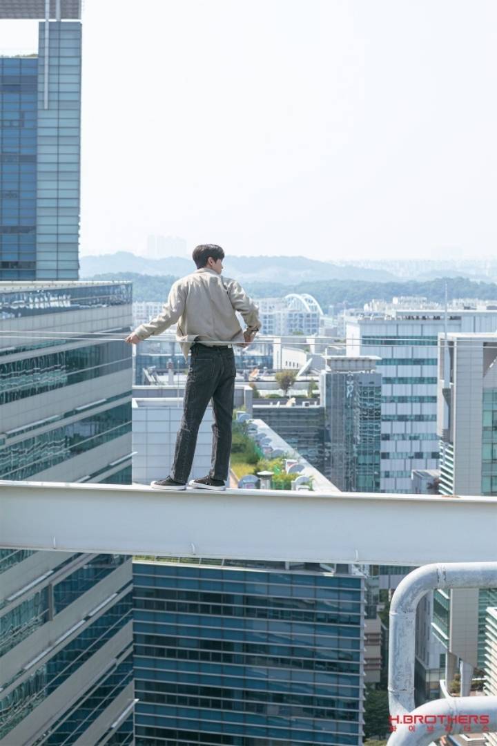 최근 드라마 보면서 당연히 CG겠지 하면서 봤던 장면.GIF | 인스티즈