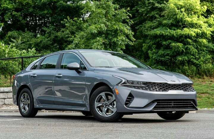 미국 매장에 입고된 기아 K5 | 인스티즈