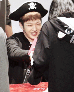 전 아이돌가수 현 인터넷방송인 풍월량 일대기 사진전 | 인스티즈