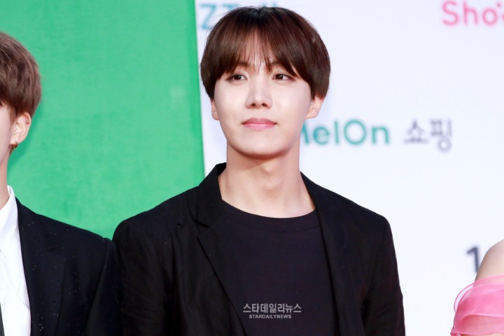 모든 멤버가 잘생긴 몇 안되는 남자 아이돌 그룹 | 인스티즈