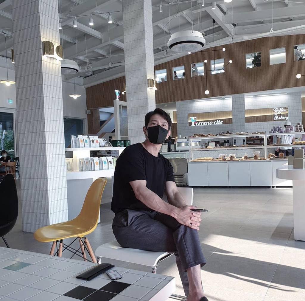 가짜사나이 에이전트 H 교관의 외모 클라스.jpgif | 인스티즈