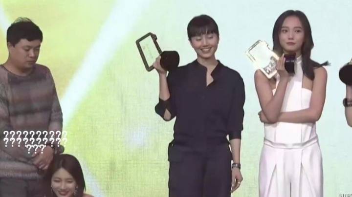 수지씨 터프걸 자세 취해주세요.JPG | 인스티즈