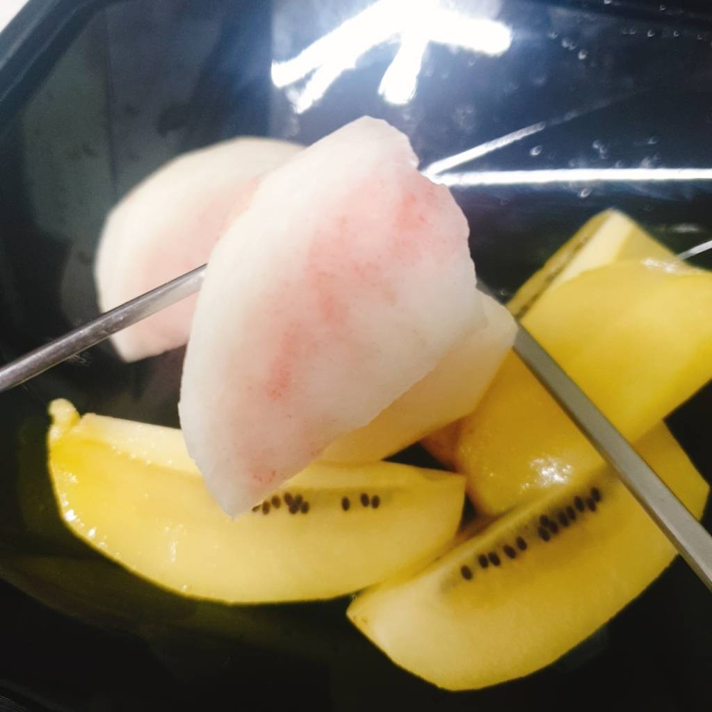 딱딱복숭아 품는다 vs ㄴㄴ | 인스티즈