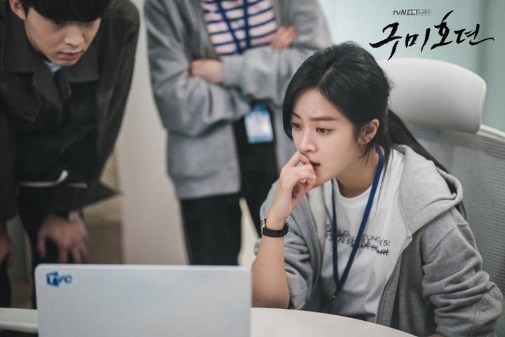 새로 들어가는 드라마에서 비주얼 살벌한 조보아.jpg | 인스티즈