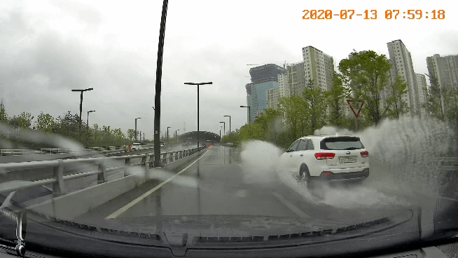 비오는날 운전하기 무서운이유 | 인스티즈