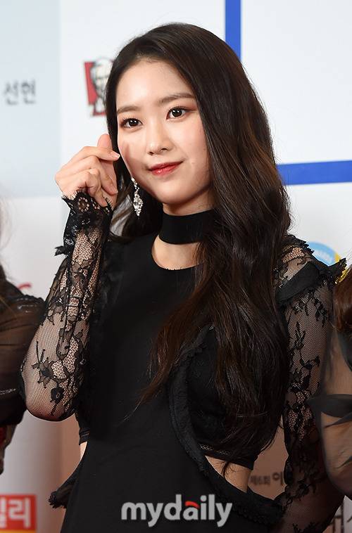 190301 오마이걸 지호 - 불꽃놀이One K 콘서트 + 190302 비밀정원 스압주의 | 인스티즈