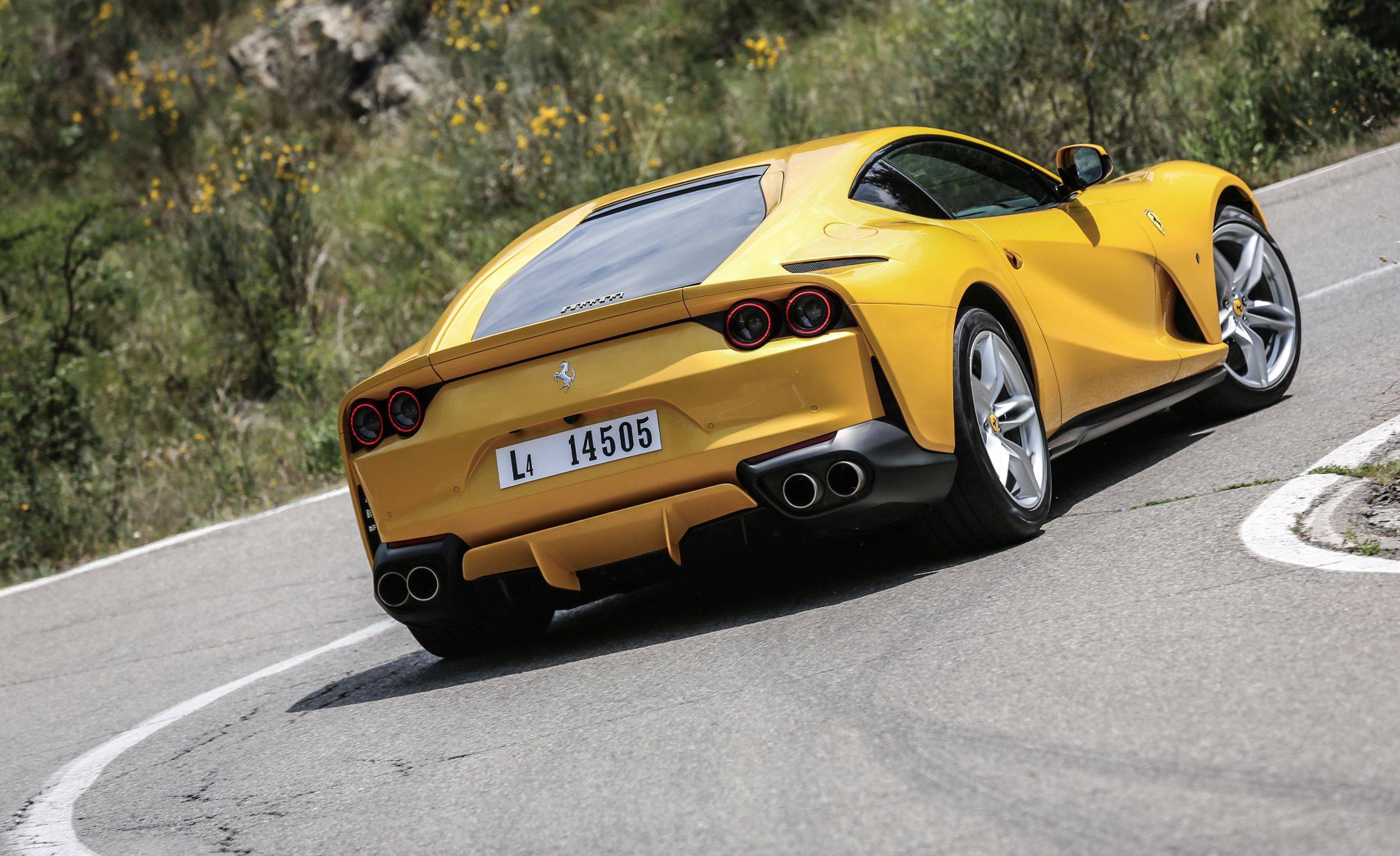 2018 페라리 812 슈퍼패스트 [데이터주의] | 인스티즈