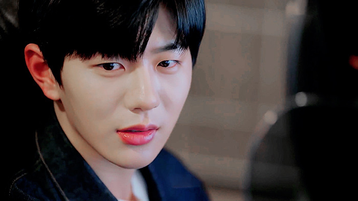 기억해..? 복도에서 떠들다.. 같이 혼나던 우리 둘... 기억 조작이 따로 없는 하이틴 웹드 | 인스티즈