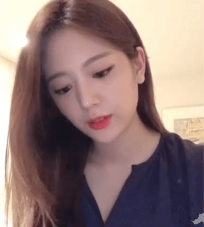 수분 보충하는 프로미스나인 장규리와 이나경.gif | 인스티즈