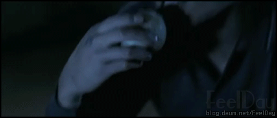 [스포有] 먹방 때문에 화제가 됐었지만 알고보면 인물관계가 엄청 복잡한 영화 | 인스티즈