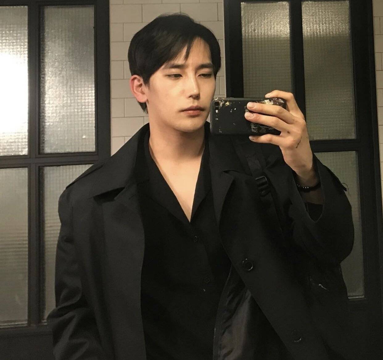 가짜사나이2 예고편 머리 긴 교관으로 추측되는 인물 | 인스티즈