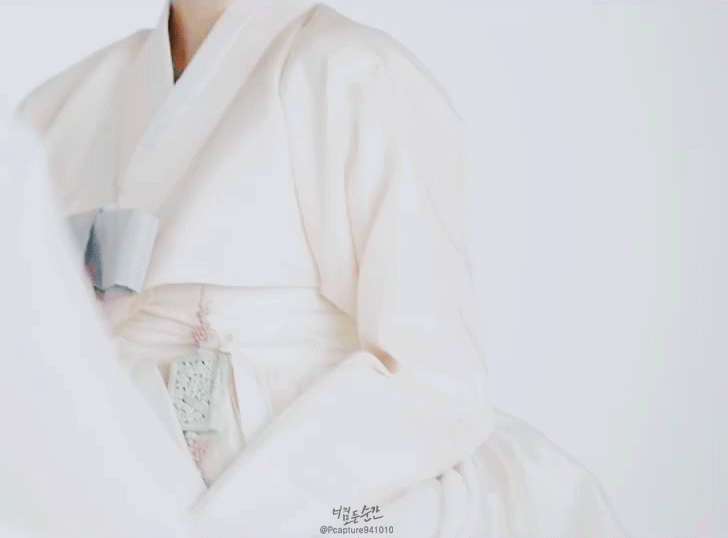 컨디션 최악일 때 촬영했다는 수지 레전드 화보.jpg | 인스티즈