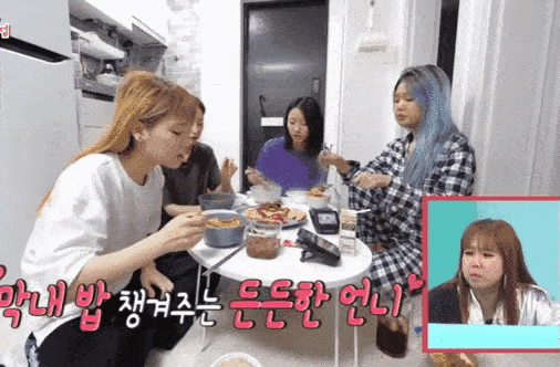 여자들끼리 밥먹을때 vs 남자들끼리 밥먹을때 | 인스티즈