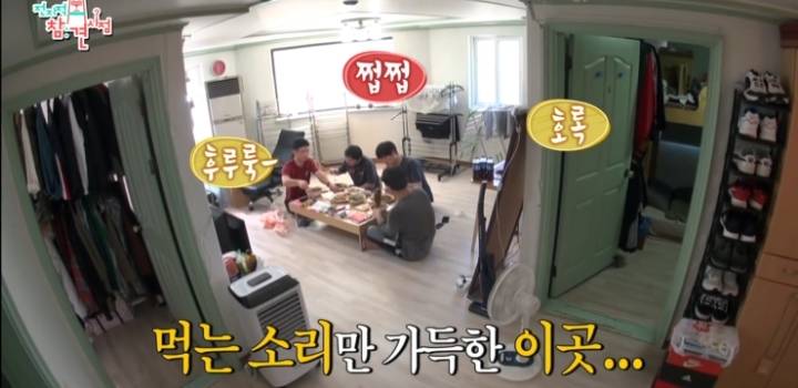 얼굴 표정 극명하게 차이 나는 오마이걸 매니저ㅋㅋㅋ.jpg | 인스티즈