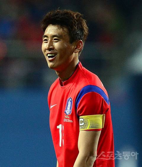 한국축구 주장 하면 가장 먼저 떠오르는 선수는? | 인스티즈