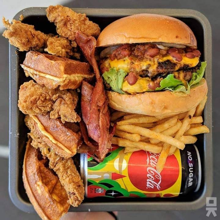 가성비 갑이라는 미국의 햄버거 1인 세트 | 인스티즈