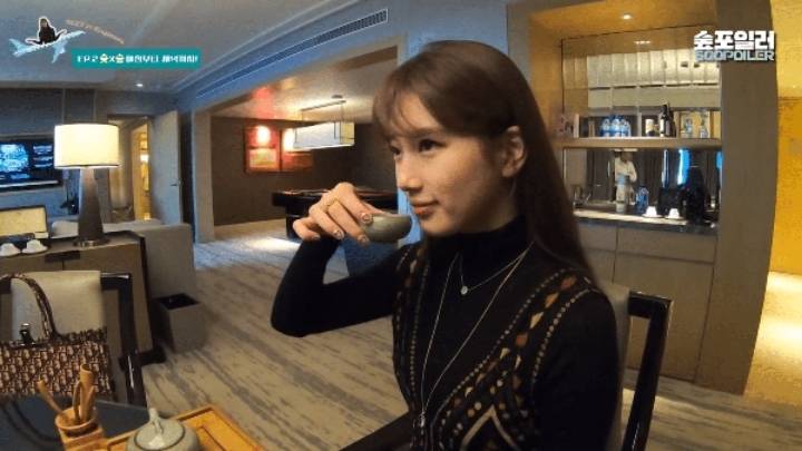 싱가폴에서 한국인 인증하는 수지 | 인스티즈