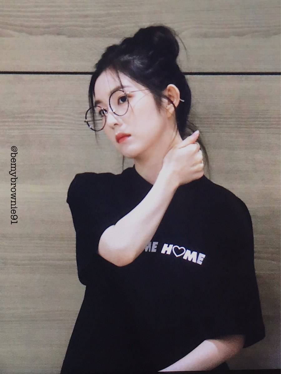 안경이 잘 어울리는 아이린.jpg | 인스티즈