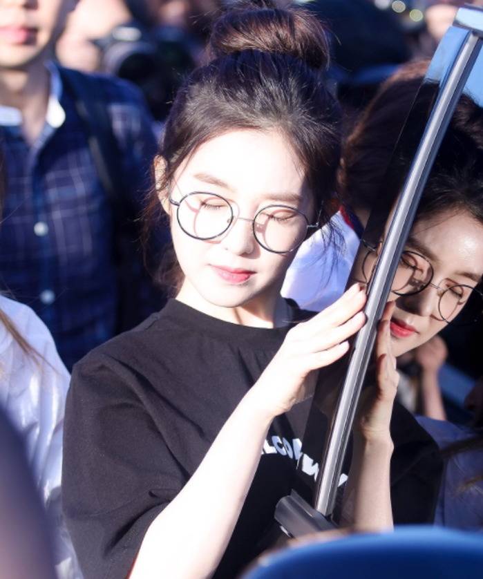 안경이 잘 어울리는 아이린.jpg | 인스티즈