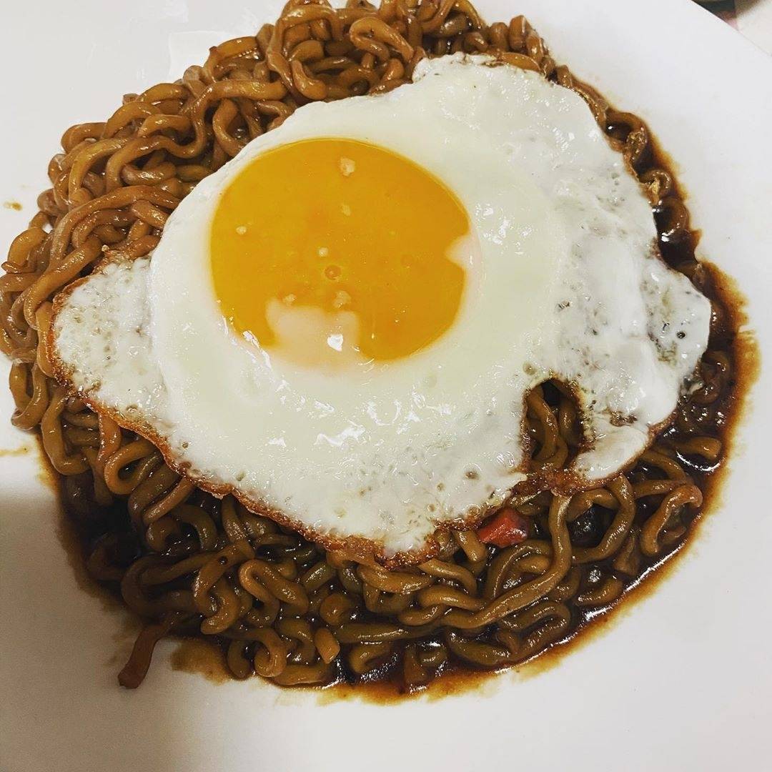 노른자가 살아있는 계란후라이......jpg | 인스티즈