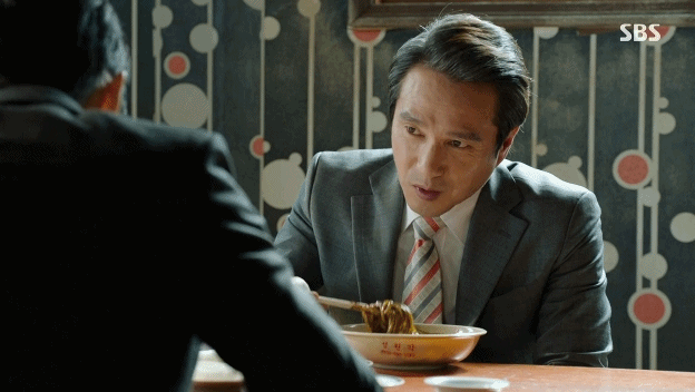 짜장면 땡기게 하는 드라마.gif | 인스티즈