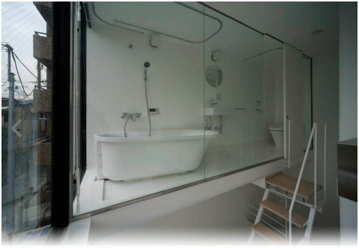 복층 공간에 화장실 만들지 말라는 법은 없지 라는 일본의 집.jpg | 인스티즈