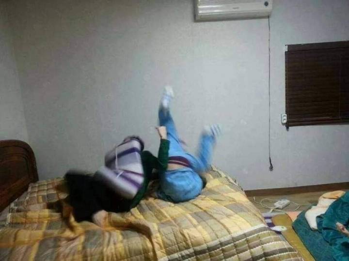 배게싸움을 핑계로 세트 궁 박아버리는 사촌형 | 인스티즈